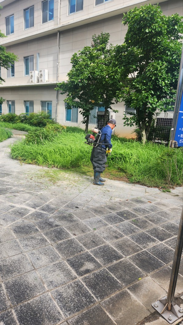 06d0680669a3107d68f50cacf22aab85_1758506998_2978.jpg