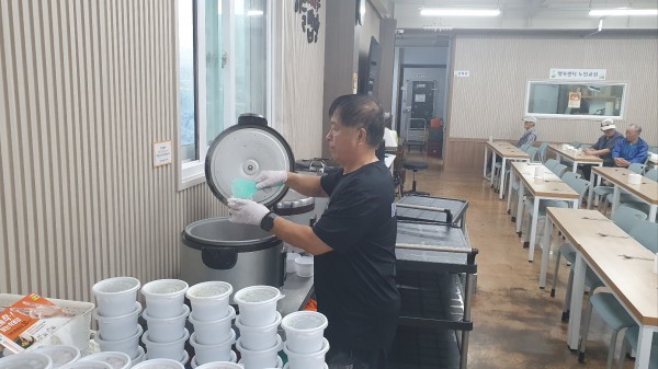 56fbe6e331cdcbfaf223e89205e765ee_1788232547_0579.jpg
